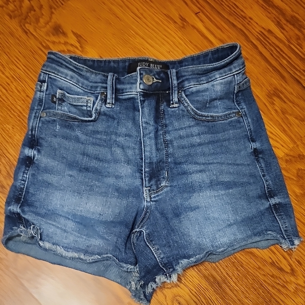 Judy Blue Dark Wash Jean Shorts